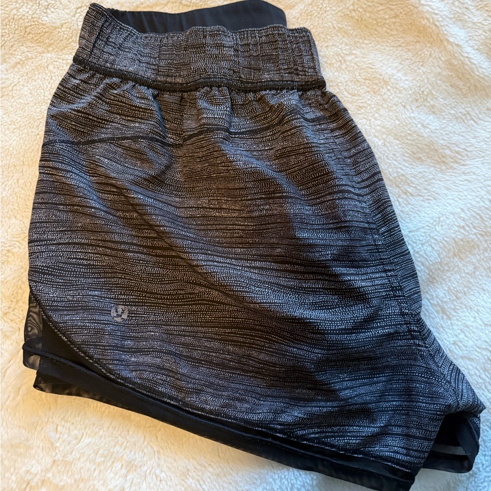 Lululemon Two With One reversible shorts size 10